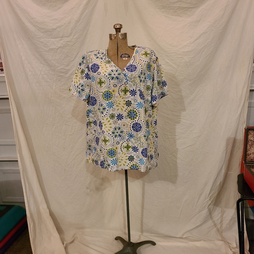 Lot of 5 scrub tops. All size XL